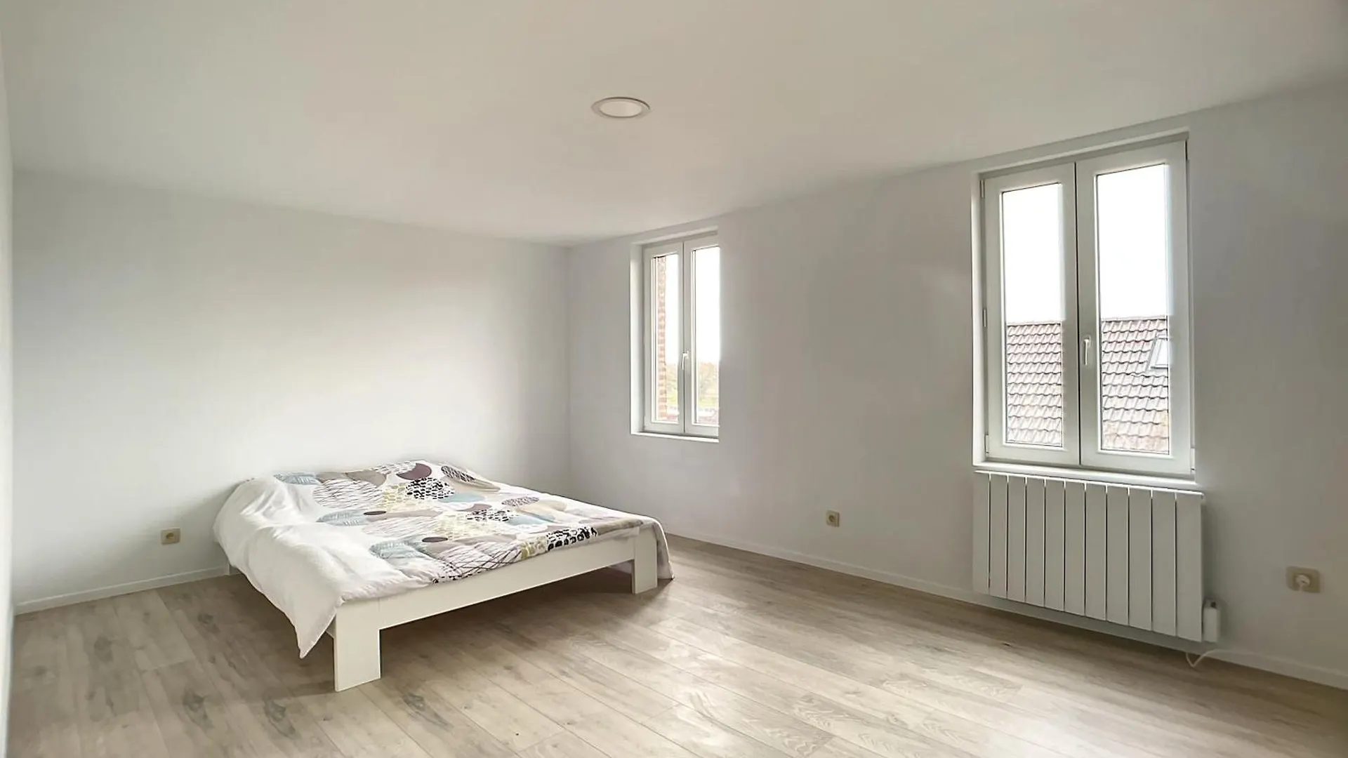 Isaac C Centre-Gare-Aeroport Apartment Charleroi Belgium